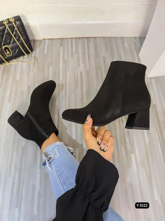 BOTINES